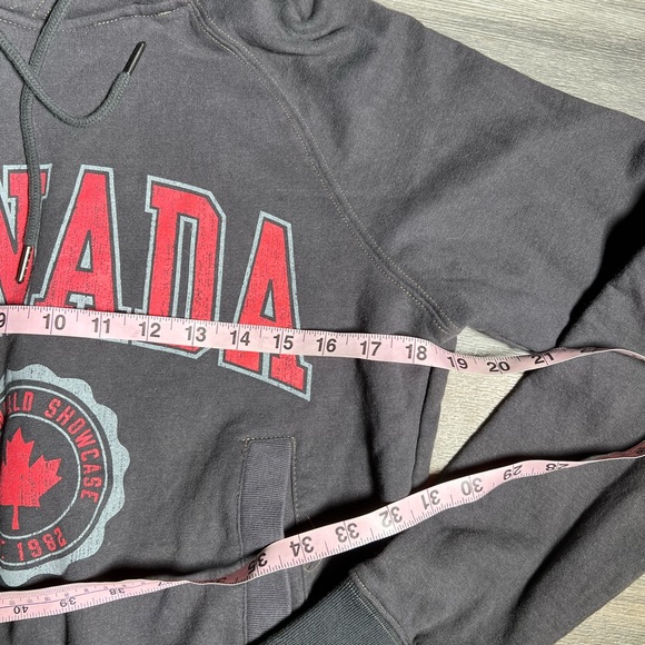 Disney Parks Authentic‎ Epcot Canada Hoodie- Small - Picture 7 of 10